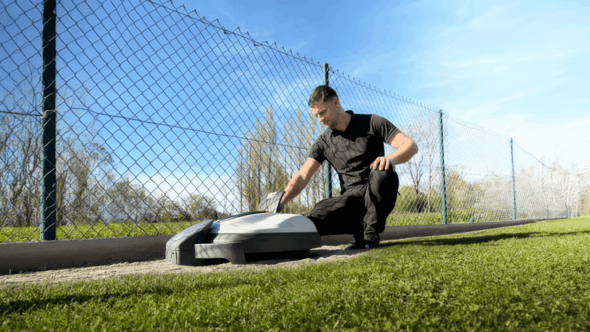 Photo gérant Cserv robot tondeuse